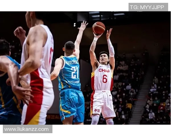 中国男篮迎战伊朗男篮全力争胜展现实力与团队精神